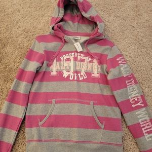 New Walt Disney Sweat Shirt womans Meduim